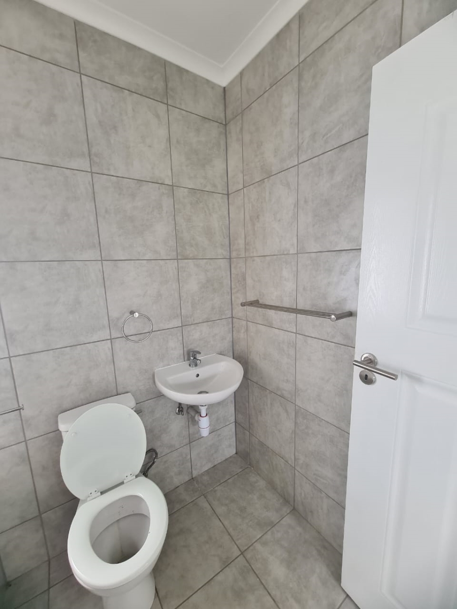 2 Bedroom Property for Sale in Kidds Beach Eastern Cape